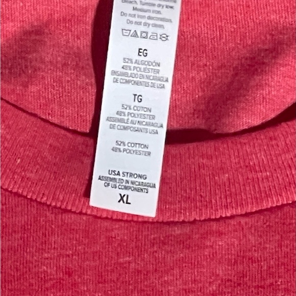 I can’t be held responsible- Htr Red Crewneck XL - Picture 3 of 4